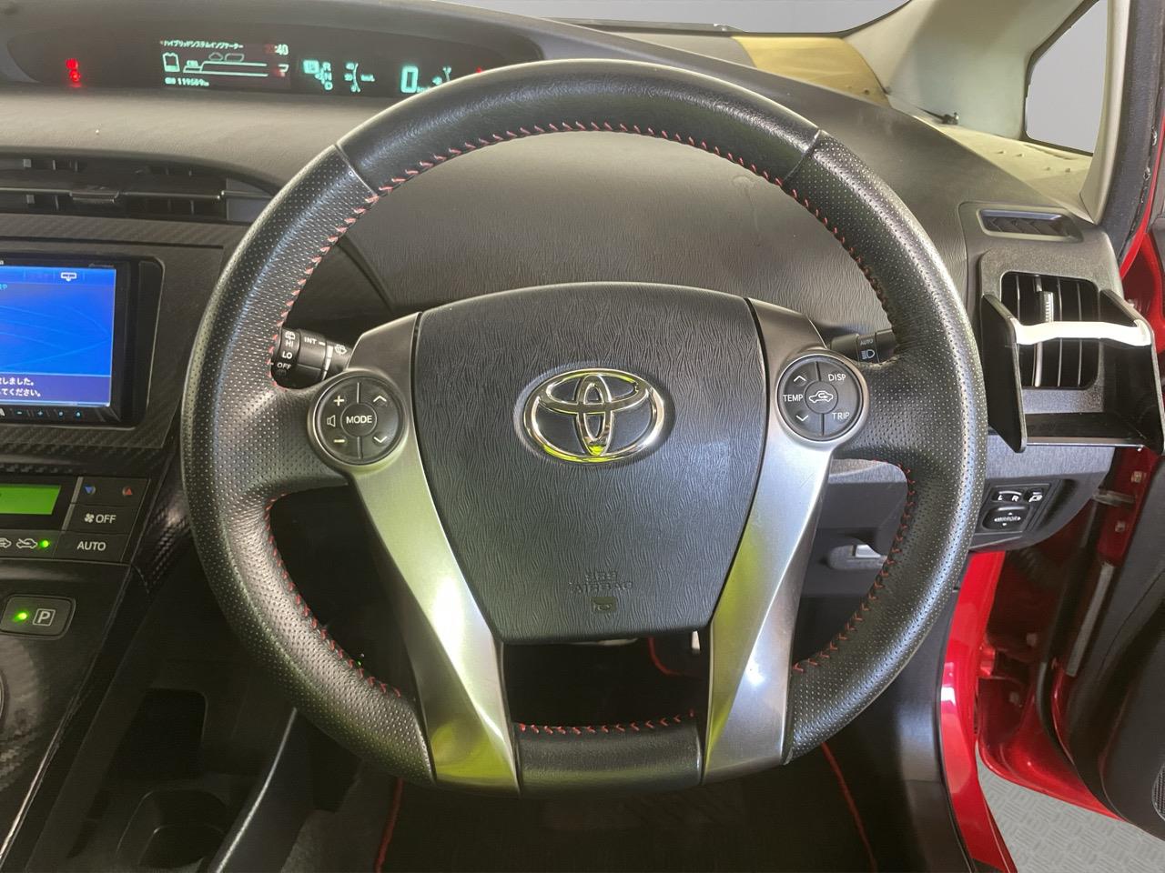 2012 Toyota Prius G'S Hatchback 12