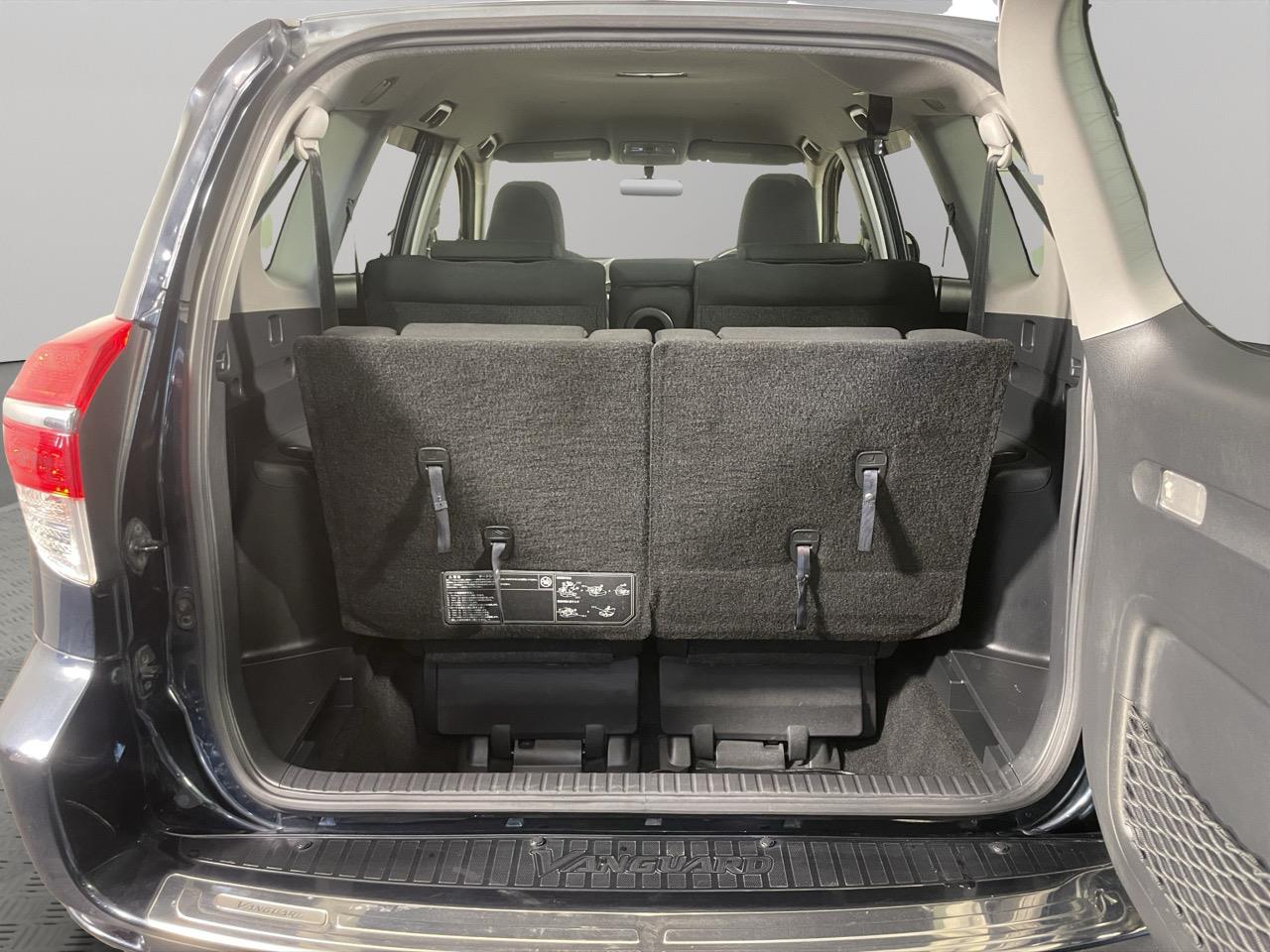2012 Toyota Vanguard 240S 7 Seater RV/SUV 5