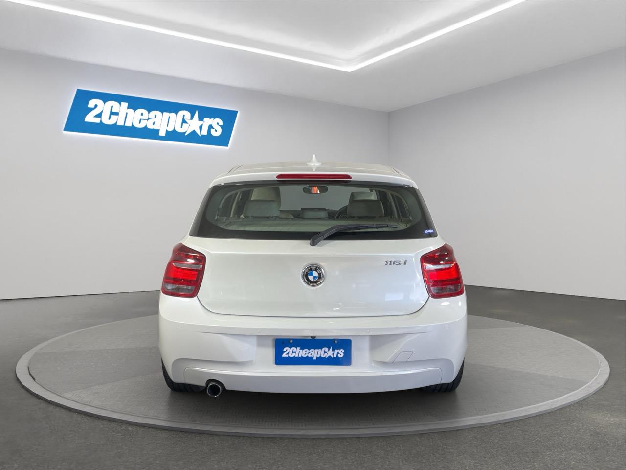 2013 BMW 116i SPORT Hatchback 6
