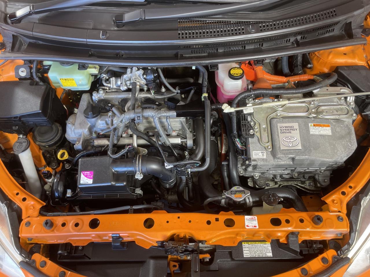 2015 Toyota Aqua Facelift Model S Hatchback 9