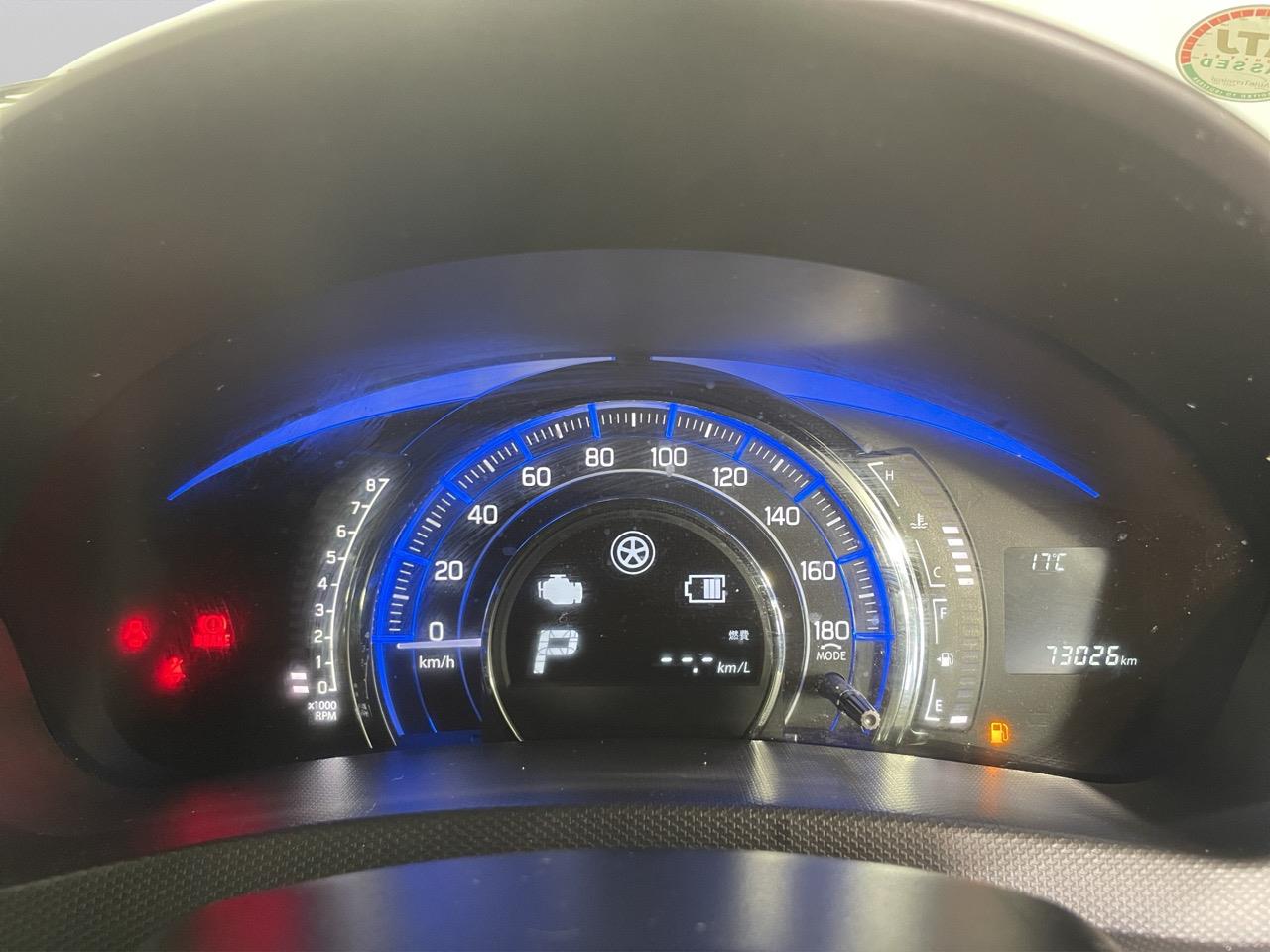 2015 Suzuki Swift XG- DJE Hatchback 12