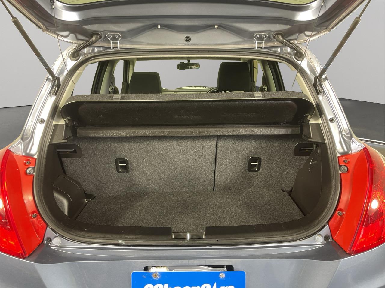 2015 Suzuki Swift XG- DJE Hatchback 8